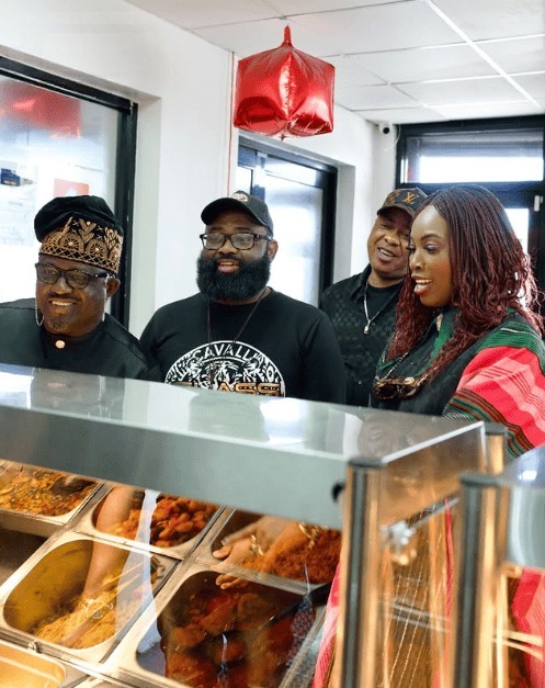 Mimi's Kitchen Customers